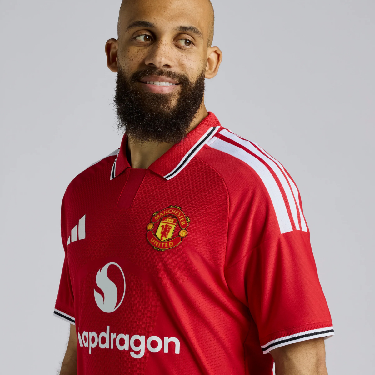 Jersey Manchester United Home Player 2026-27